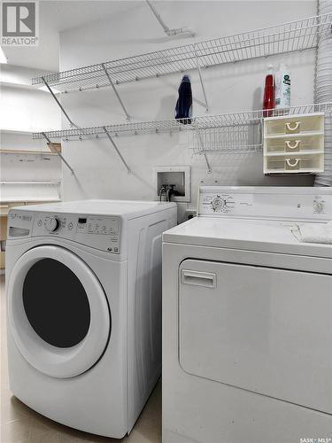 302 1700 Main Street E, Saskatoon, SK - Indoor Photo Showing Laundry Room