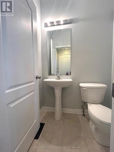 1285 Jezero Crescent, Oakville, ON - Indoor Photo Showing Bathroom