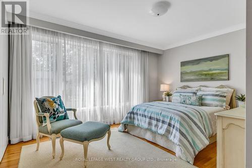 21 Boxbury Road, Toronto, ON - Indoor Photo Showing Bedroom