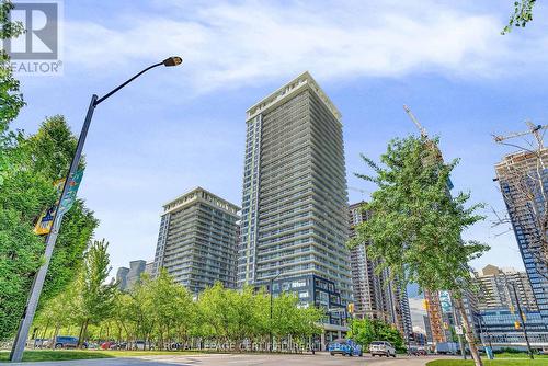 804 - 360 Square One Drive, Mississauga, ON - Outdoor With Facade