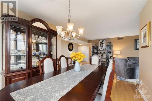 1510 Riverside Drive Unit#804, Ottawa, ON - Indoor Photo Showing Dining Room