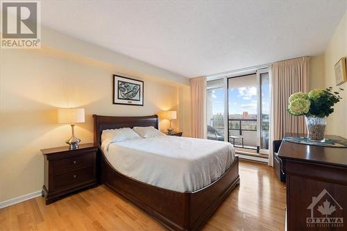 1510 Riverside Drive Unit#804, Ottawa, ON - Indoor Photo Showing Bedroom