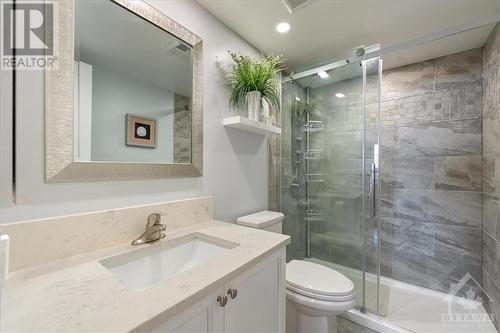 1510 Riverside Drive Unit#804, Ottawa, ON - Indoor Photo Showing Bathroom