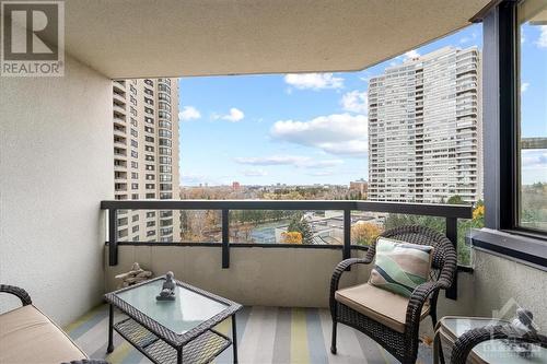 1510 Riverside Drive Unit#804, Ottawa, ON - Outdoor