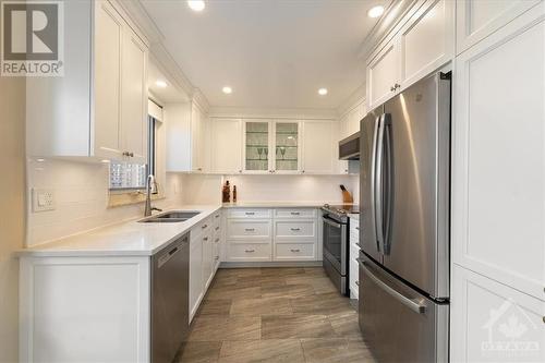 1510 Riverside Drive Unit#804, Ottawa, ON - Indoor Photo Showing Kitchen With Double Sink With Upgraded Kitchen