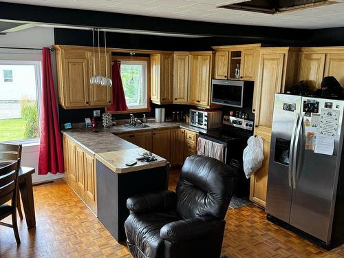 Cuisine - 140 Rue St-Georges, Saint-Séverin, QC - Indoor Photo Showing Kitchen