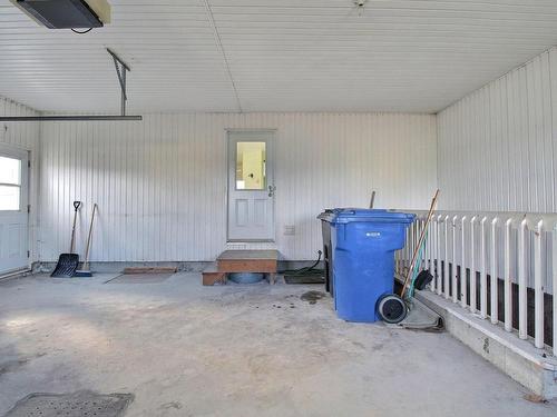 Garage - 12 Boul. Bernard, Saint-Éphrem-De-Beauce, QC - Indoor Photo Showing Garage