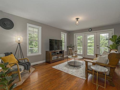 Living room - 2780 Rue Du Manège, Hatley - Canton, QC - Indoor Photo Showing Living Room