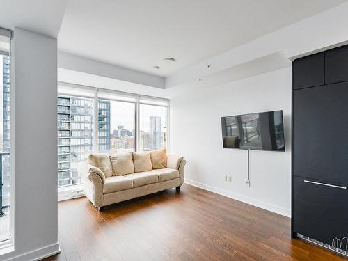 Salon - 2906-1188 Rue St-Antoine O., Montréal (Ville-Marie), QC - Indoor Photo Showing Living Room