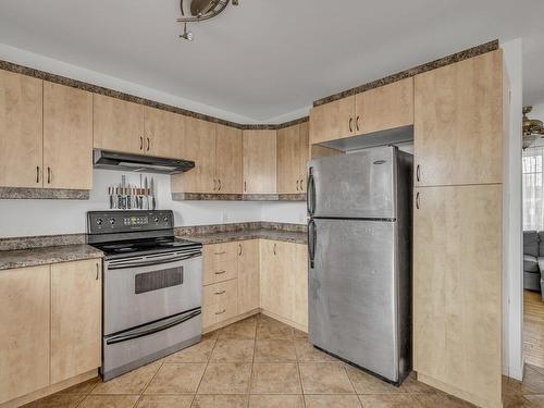 Kitchen - 22 Place Philippe, Saint-Lambert-De-Lauzon, QC - Indoor Photo Showing Kitchen