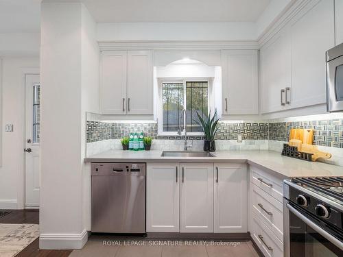 9 Westbrook Ave, Toronto, ON - Indoor Photo Showing Kitchen