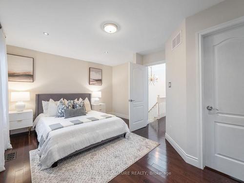 9 Westbrook Ave, Toronto, ON - Indoor Photo Showing Bedroom