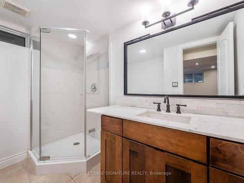 9 Westbrook Ave, Toronto, ON - Indoor Photo Showing Bathroom