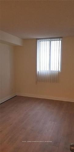 701-145 Hillcrest Ave, Mississauga, ON - Indoor Photo Showing Other Room