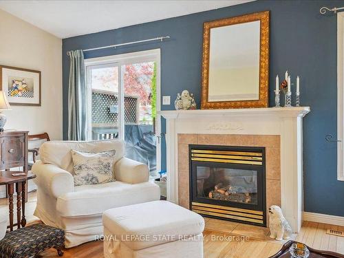 37 Willow Lane, Grimsby, ON - Indoor Photo Showing Living Room With Fireplace