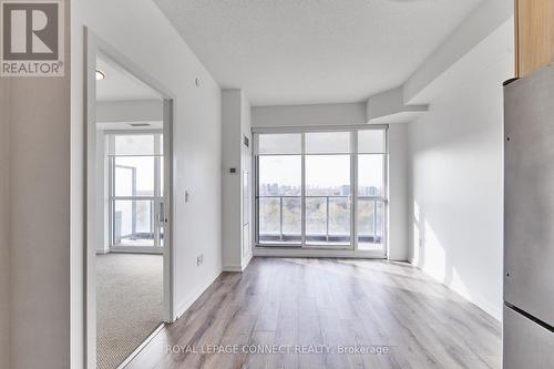 521 - 52 Forest Manor Road, Toronto, ON - Indoor Photo Showing Kitchen