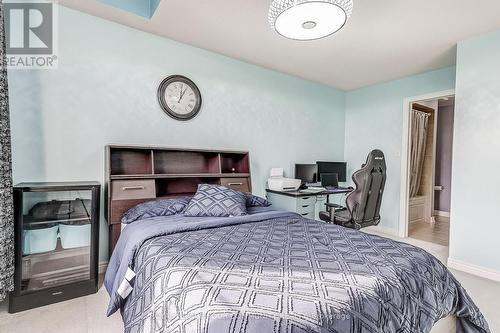 1226 Atkins Drive, Newmarket, ON - Indoor Photo Showing Bedroom