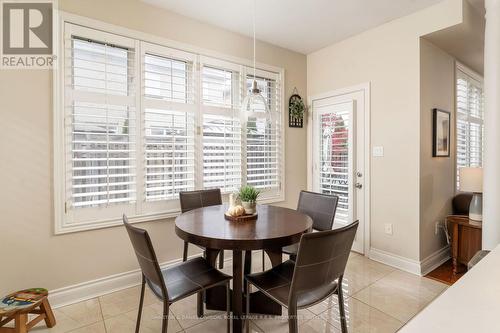 542 Vellore Woods Boulevard, Vaughan, ON - Indoor Photo Showing Dining Room