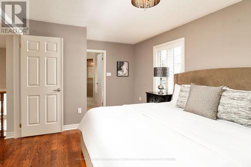 542 Vellore Woods Boulevard, Vaughan, ON - Indoor Photo Showing Bedroom