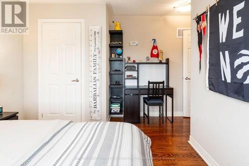 542 Vellore Woods Boulevard, Vaughan, ON - Indoor Photo Showing Bedroom