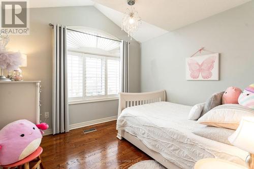 542 Vellore Woods Boulevard, Vaughan, ON - Indoor Photo Showing Bedroom