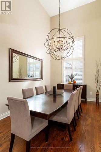 542 Vellore Woods Boulevard, Vaughan, ON - Indoor Photo Showing Dining Room