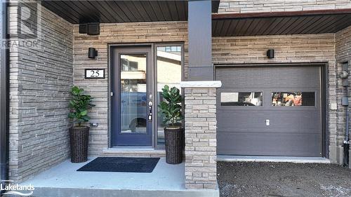 View of doorway to property - 25 Wyn Wood Lane, Orillia, ON - Outdoor