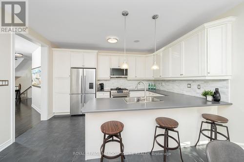 13 Beacon Hill Drive, Brampton, ON - Indoor Photo Showing Kitchen With Stainless Steel Kitchen With Double Sink With Upgraded Kitchen