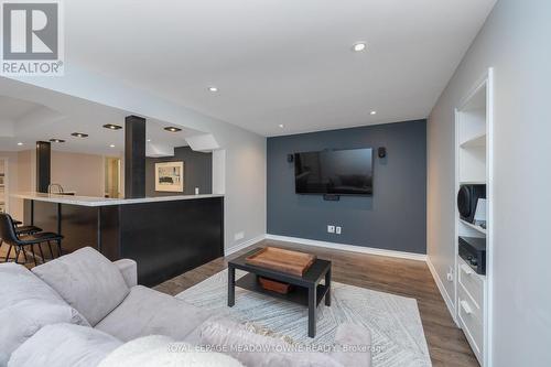 13 Beacon Hill Drive, Brampton, ON - Indoor Photo Showing Living Room