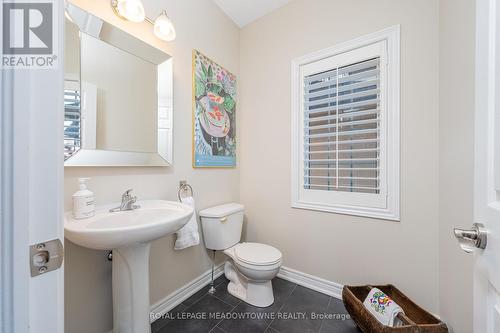 13 Beacon Hill Drive, Brampton, ON - Indoor Photo Showing Bathroom