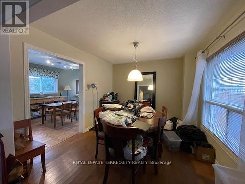 2547 Advent Court, Mississauga, ON - Indoor Photo Showing Dining Room