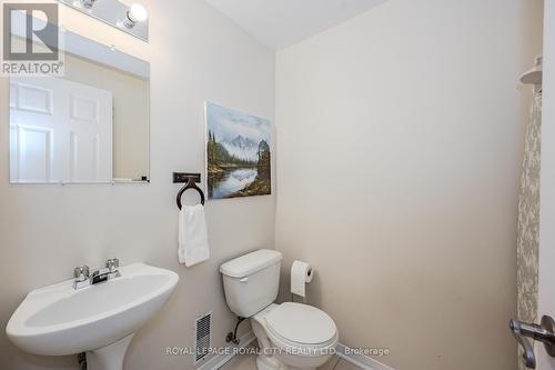 6 - 426 Grange Road, Guelph, ON - Indoor Photo Showing Bathroom