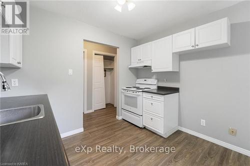 65 Queen Street, North Dundas, ON - Indoor Photo Showing Kitchen