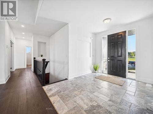 24 Keyzer Drive, Oro-Medonte, ON - Indoor Photo Showing Other Room