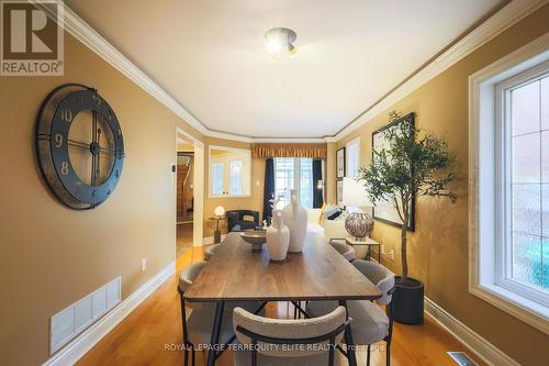 6420 Sapling Trail, Mississauga, ON - Indoor Photo Showing Dining Room