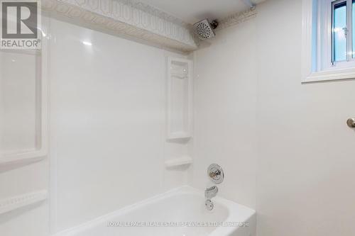 174 Alderbrae Avenue, Toronto, ON - Indoor Photo Showing Bathroom