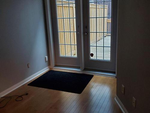 39-11 Niagara St, Toronto, ON - Indoor Photo Showing Other Room