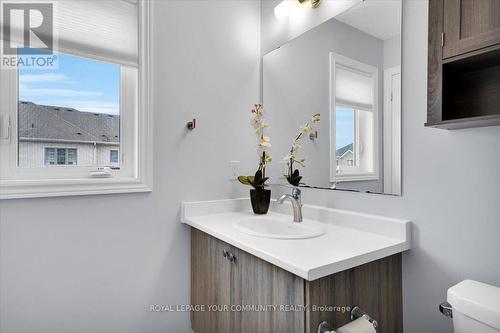 3 Clifford Crescent, New Tecumseth, ON - Indoor Photo Showing Bathroom