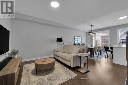 3 Clifford Crescent, New Tecumseth, ON - Indoor Photo Showing Living Room