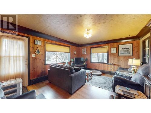 Living room - 33 Little Van Horne Street S, Cranbrook, BC - Indoor Photo Showing Living Room