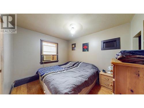 Primary bedroom - 33 Little Van Horne Street S, Cranbrook, BC - Indoor Photo Showing Bedroom