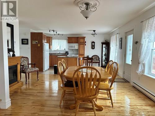 24-36 Tamarack Drive, Cormack, NL - Indoor Photo Showing Dining Room