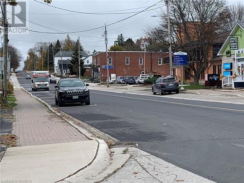 DOWNTOWN LIONS HEAD - 2 John Street, Lions Head, ON - Outdoor