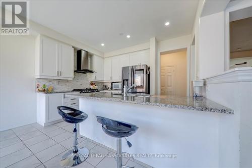 72 Auckland Drive E, Whitby, ON - Indoor Photo Showing Kitchen