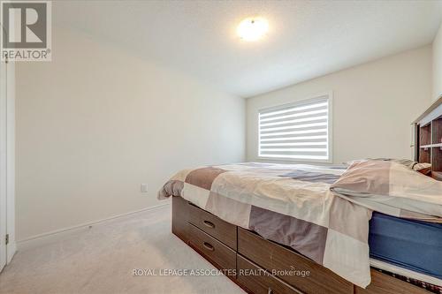 72 Auckland Drive E, Whitby, ON - Indoor Photo Showing Bedroom