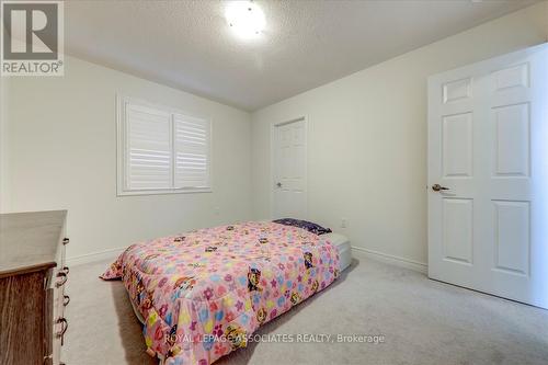 72 Auckland Drive E, Whitby, ON - Indoor Photo Showing Bedroom