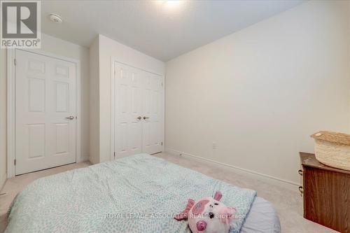 72 Auckland Drive E, Whitby, ON - Indoor Photo Showing Bedroom