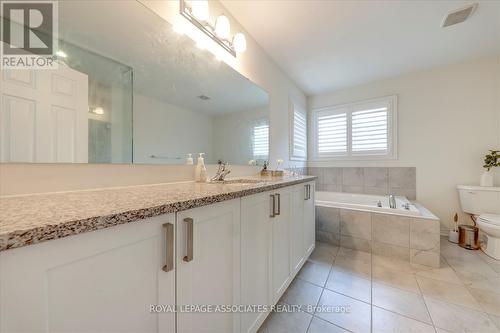 72 Auckland Drive E, Whitby, ON - Indoor Photo Showing Bathroom