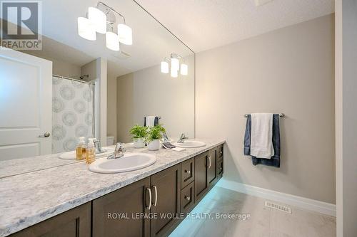 2 - 192 Brewery Street, Wilmot, ON - Indoor Photo Showing Bathroom