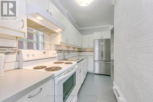 A - 194 Fairview Avenue, Toronto, ON - Indoor Photo Showing Kitchen